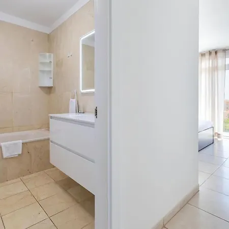 Stunning Mila In Madronal, Heated Pool Villa Costa Adeje (Tenerife)