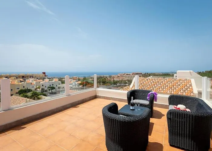 Stunning Mila In Madronal, Heated Pool Villa Costa Adeje (Tenerife)